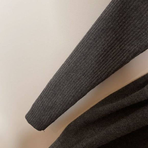 LOFT grey knit sweater - Picture 7 of 9